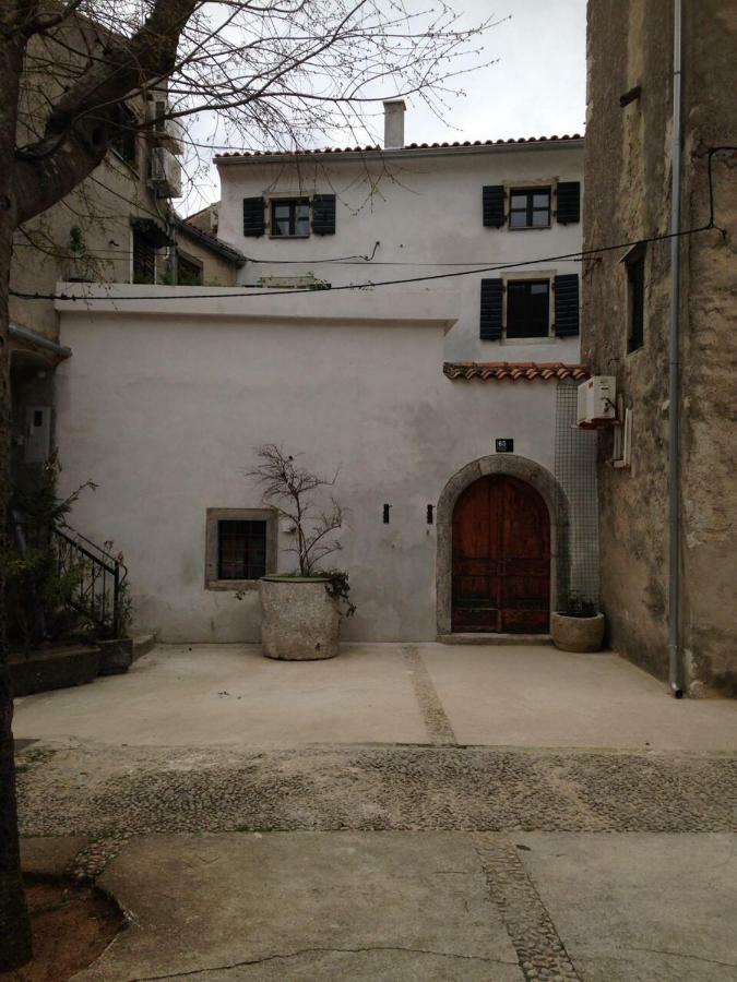 Cres Art Studio Kuning Apartment Eksteriør bilde