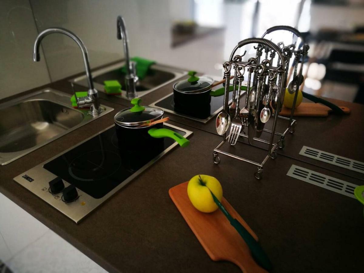 Cres Art Studio Kuning Apartment Eksteriør bilde