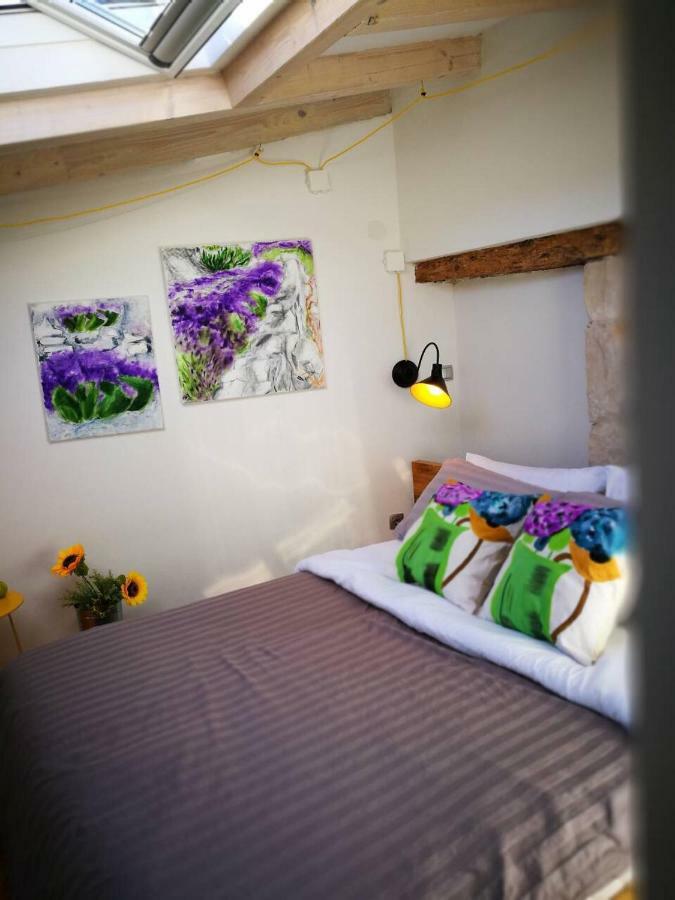 Cres Art Studio Kuning Apartment Eksteriør bilde