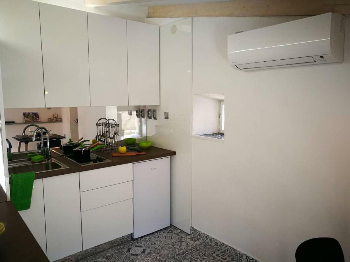 Cres Art Studio Kuning Apartment Eksteriør bilde
